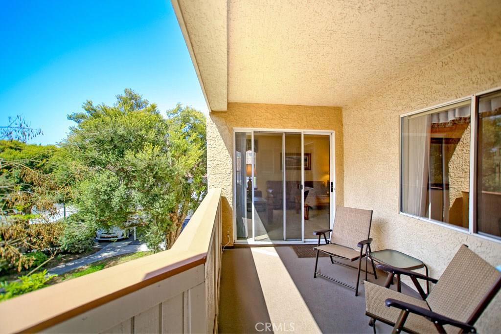 28 Corniche Drive E — photo
