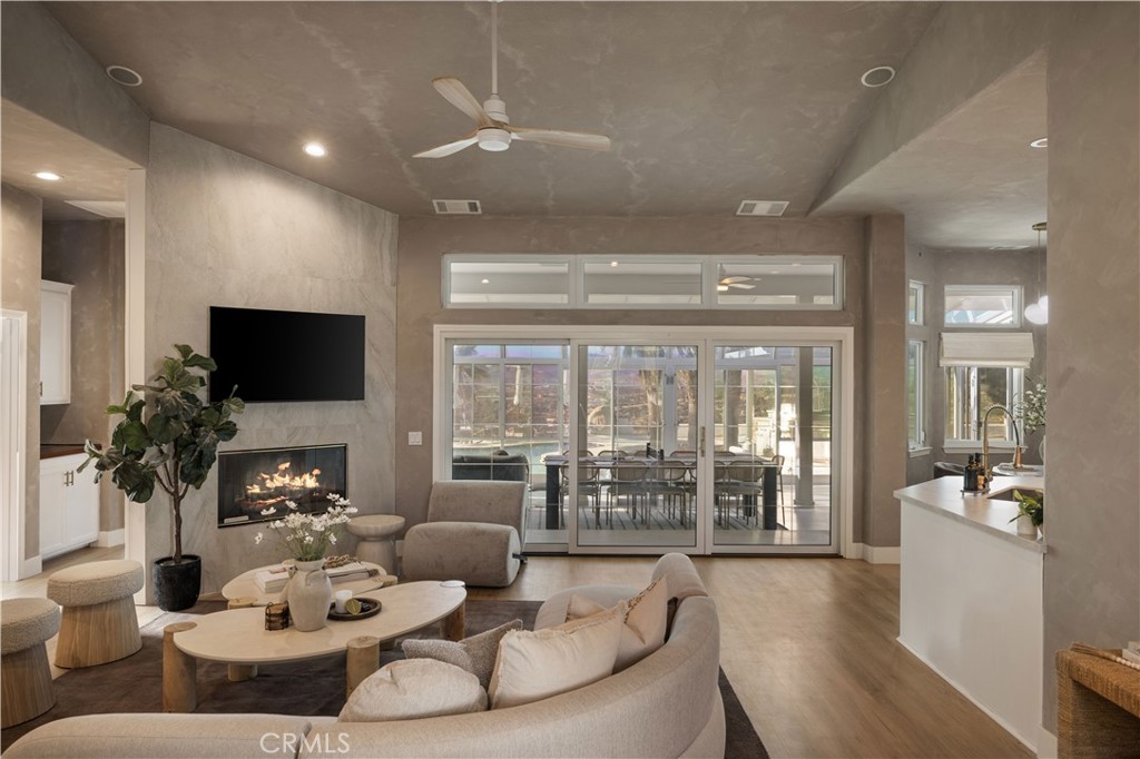 39140 Gray Squirrel, Temecula, CA 92592 — photo 2