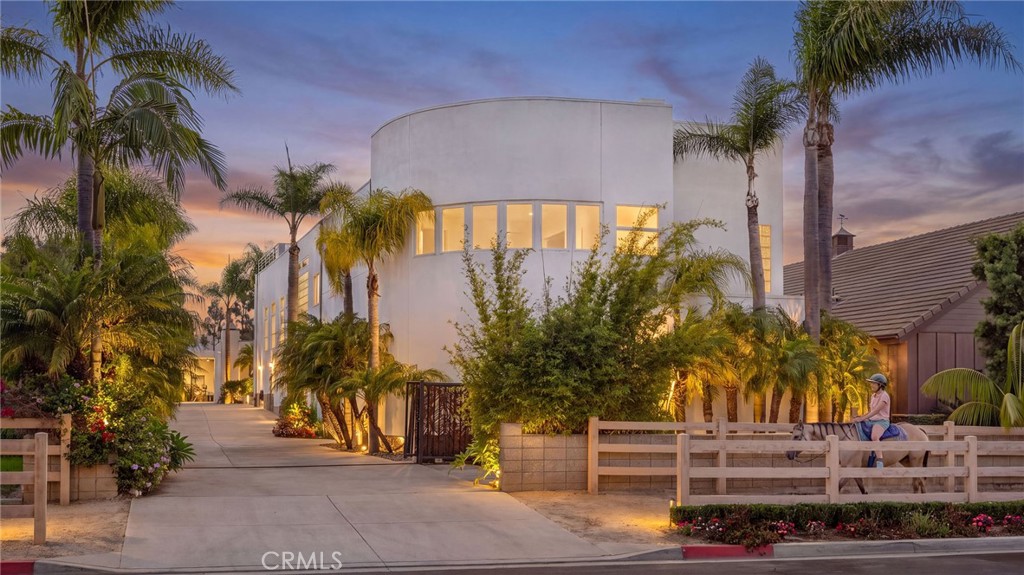 20301 SW Cypress Street — photo