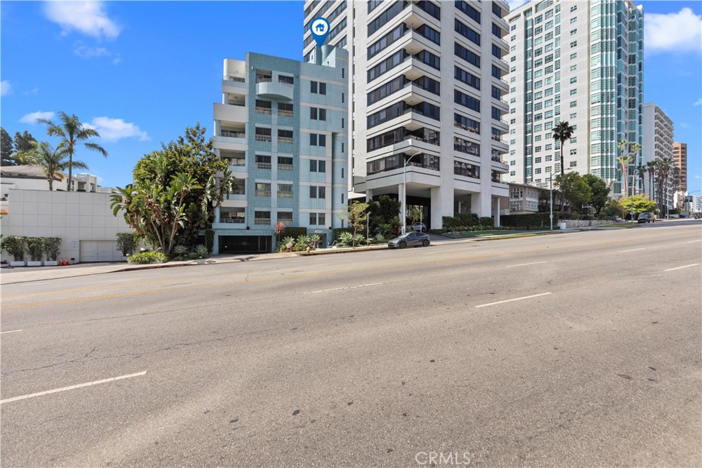 10336 Wilshire 703 — photo