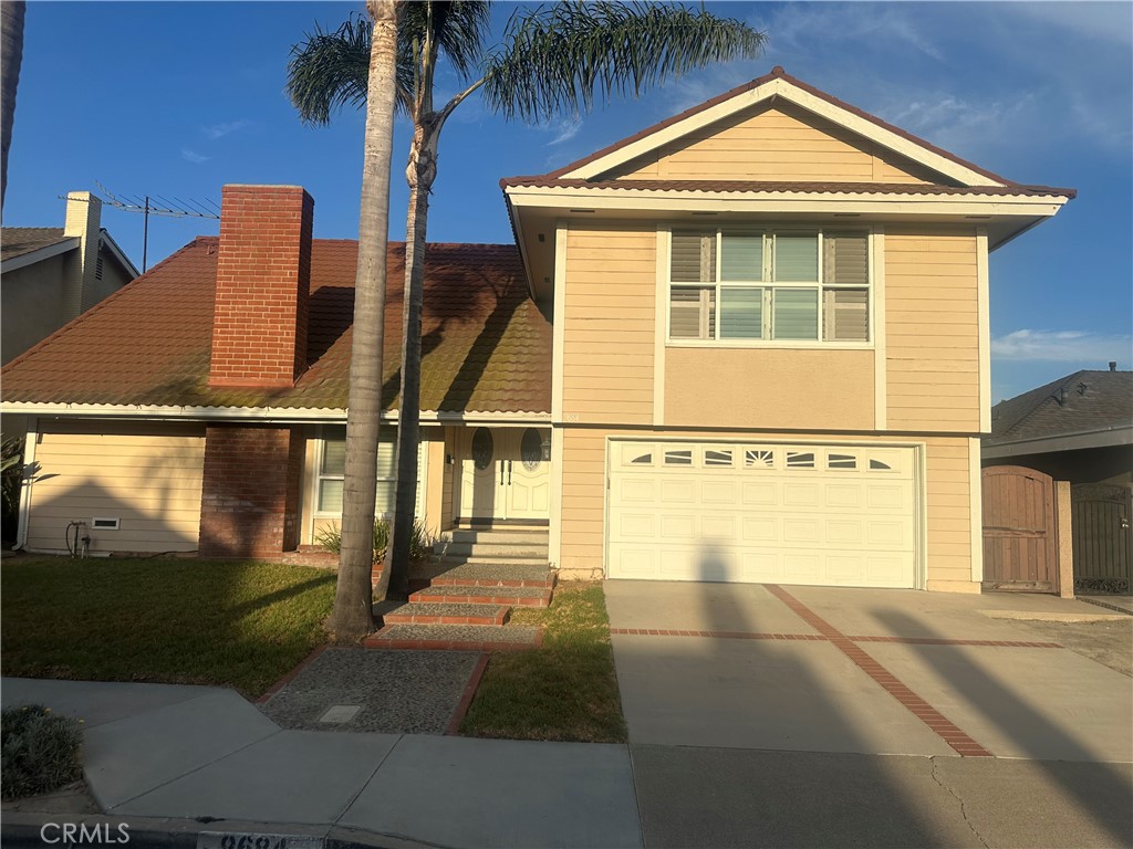 9684 Avenida Monterey — photo