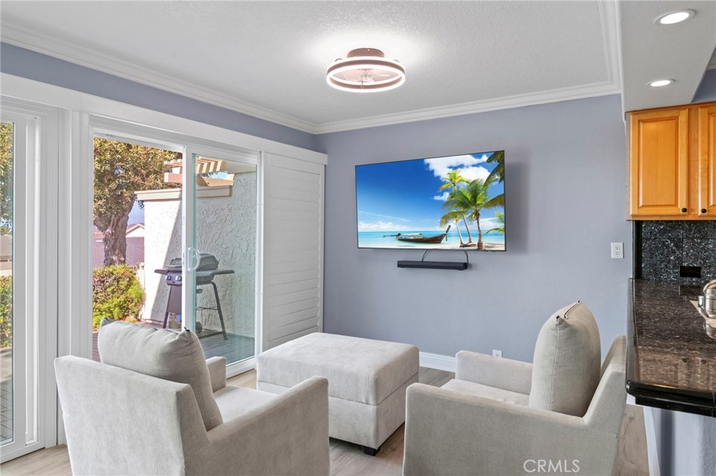 257 Avenida Adobe — photo
