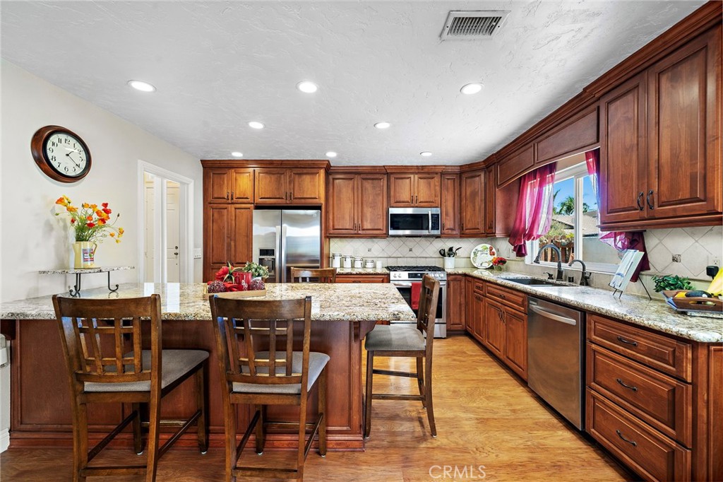 17527 Briarwood Street — photo