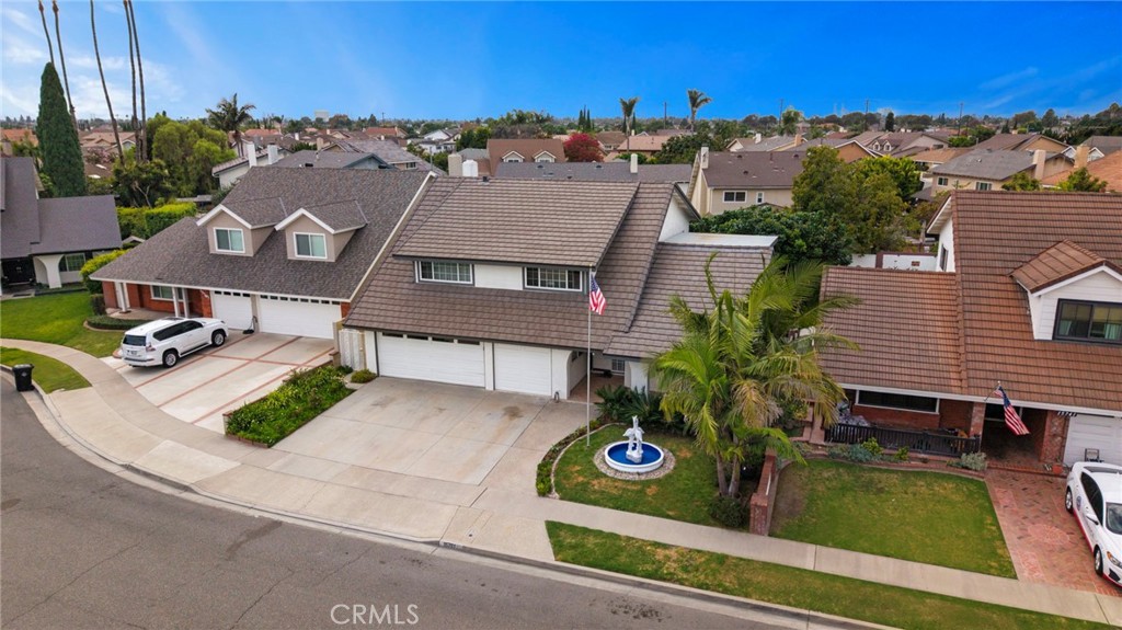 15751 Cromwell Circle — photo