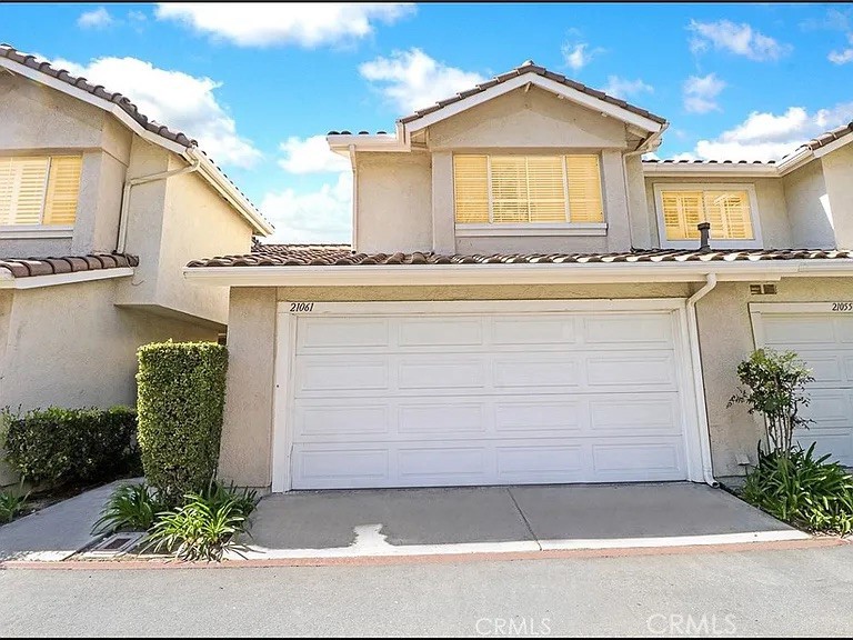 21061 Jenner — photo