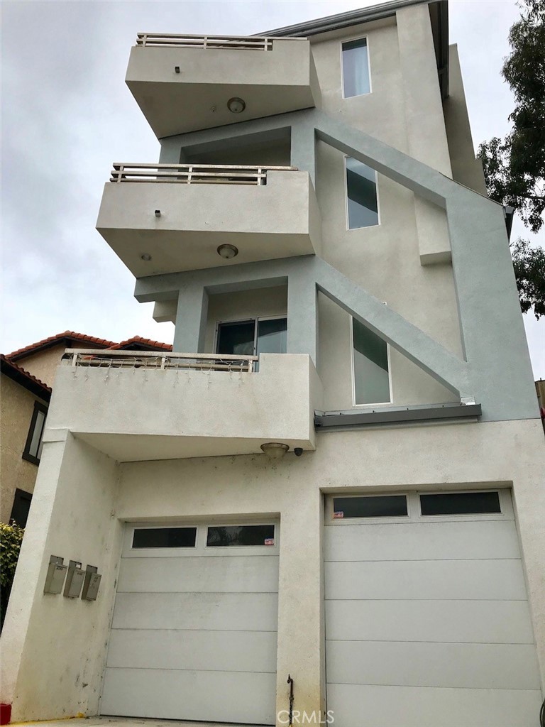 408 Avenida Santa Barbara C — photo