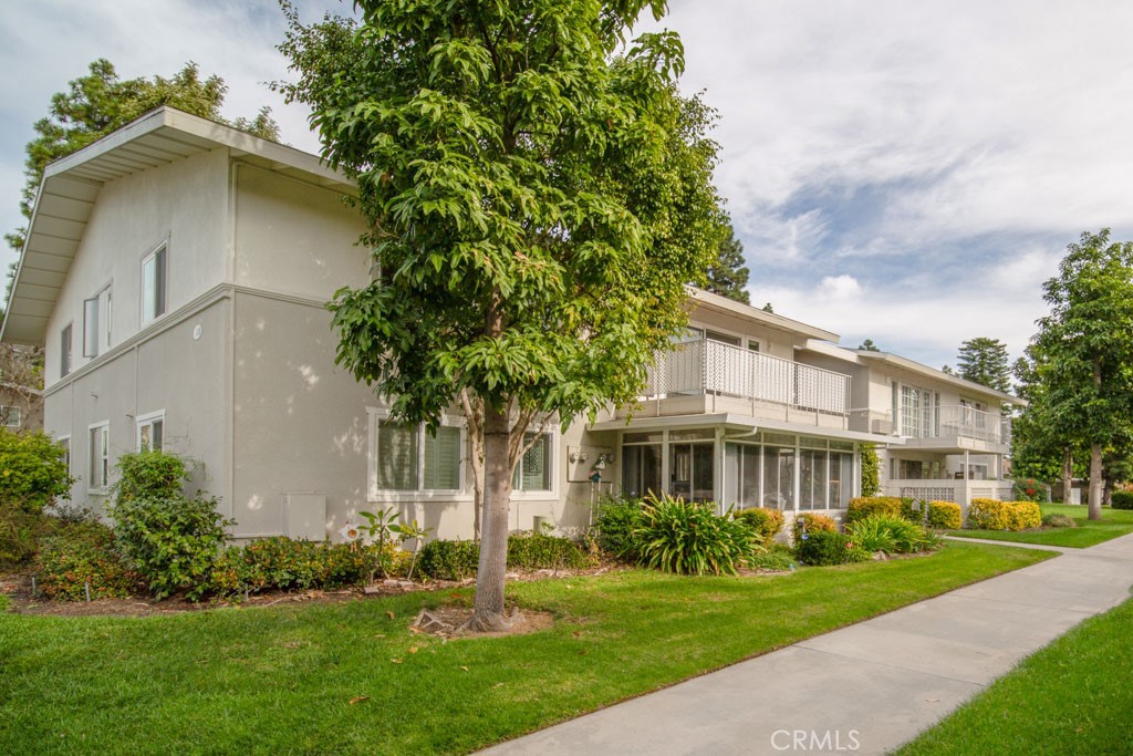 328 Avenida Carmel P — photo