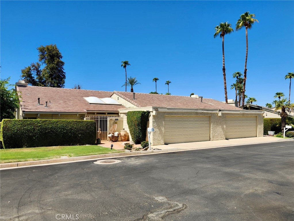 46526 Arapahoe — photo