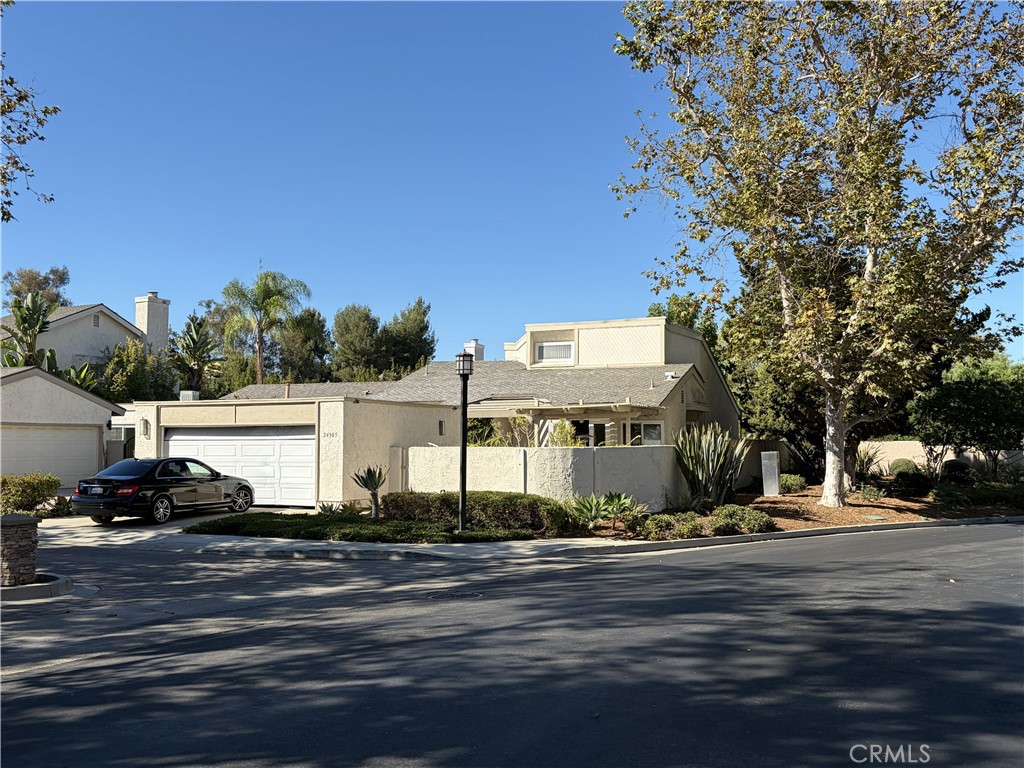 24305 Tahoe Court — photo