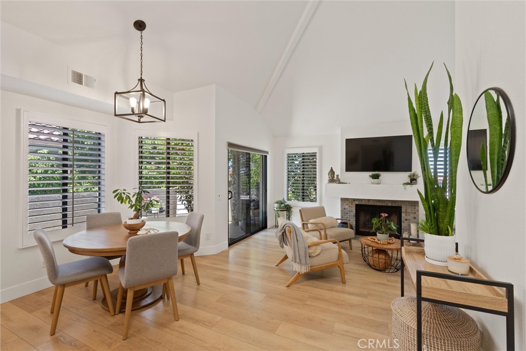 4782 Tiara 203 — photo