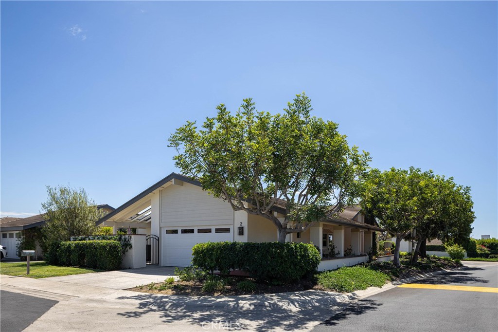 2 Shoal Drive — photo