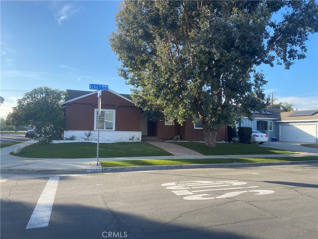 725 S Echo — photo