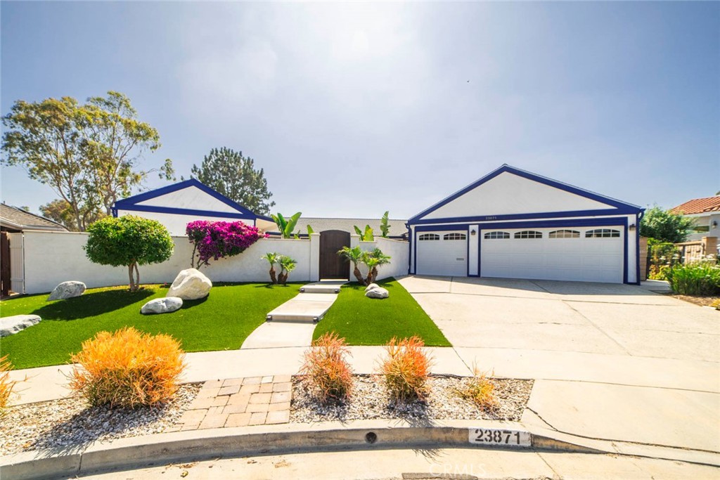 23871 Wardlow Circle — photo
