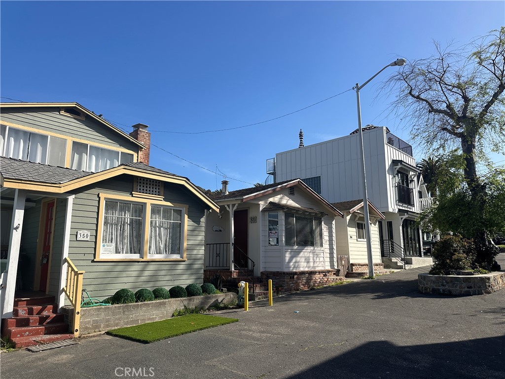 352 Eucalyptus, Avalon, CA 90704 — photo 2