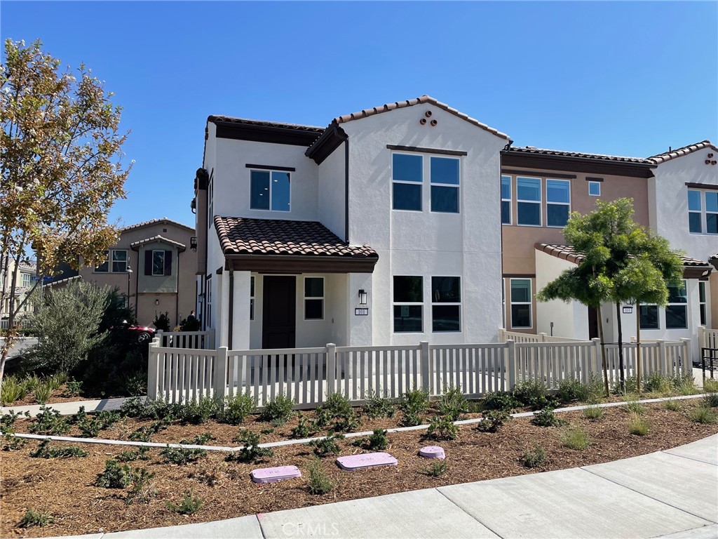3962 Lavine Way 101 — photo
