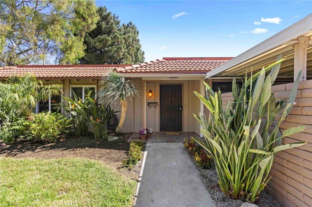 3095 N Via Serena B — photo