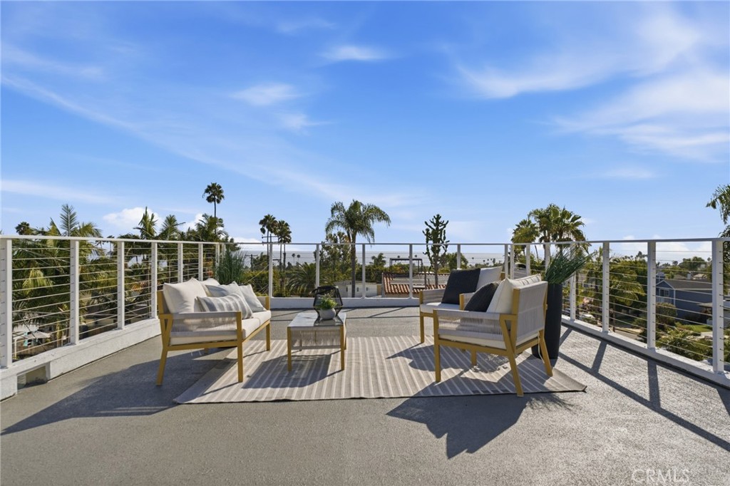103 W Avenida Santiago — photo
