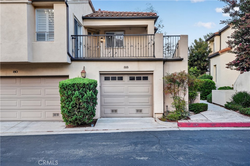 88 Corsica Drive — photo