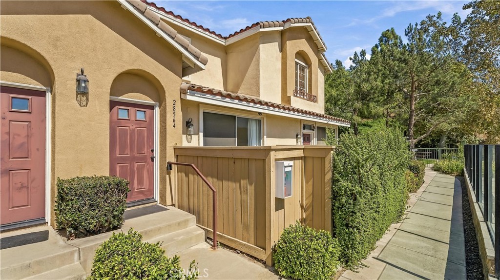 28564 Sorano — photo