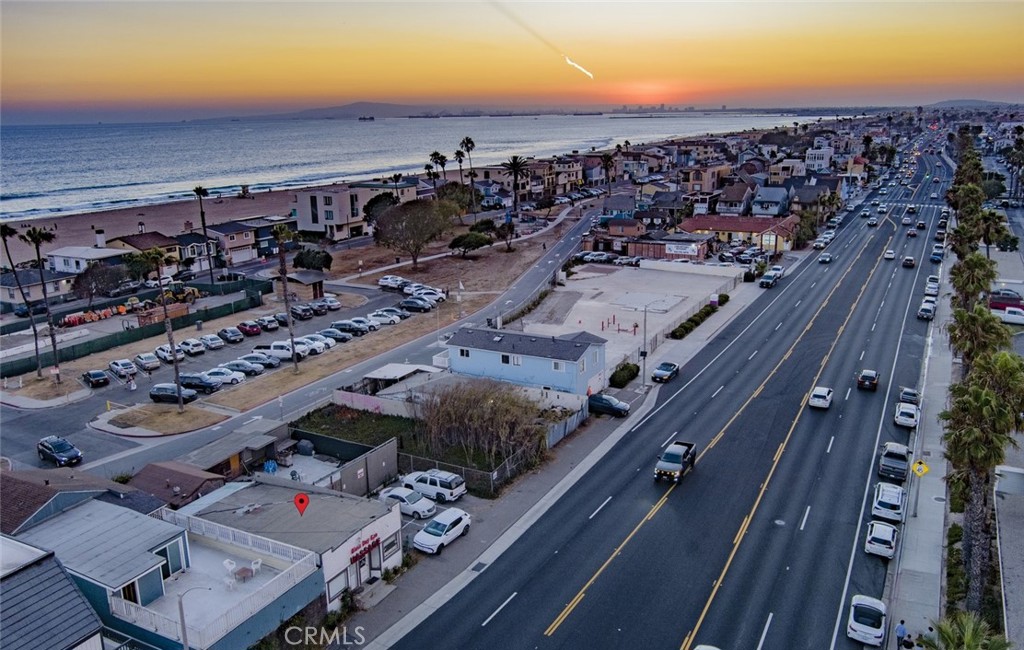 17185 Pacific Coast — photo