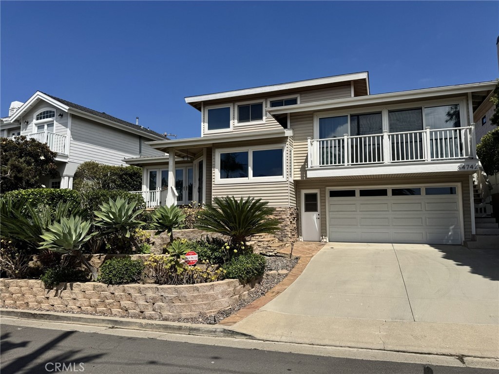 34742 Doheny — photo