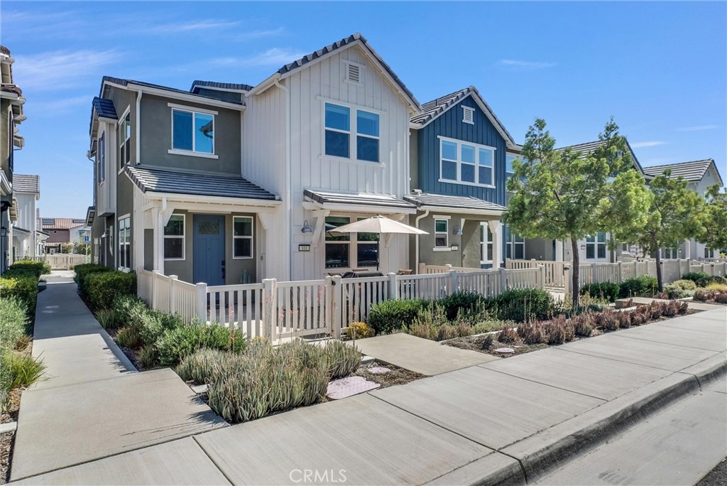 3948 Lavine Way 101 — photo