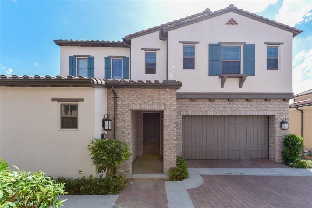 92 Quill — photo