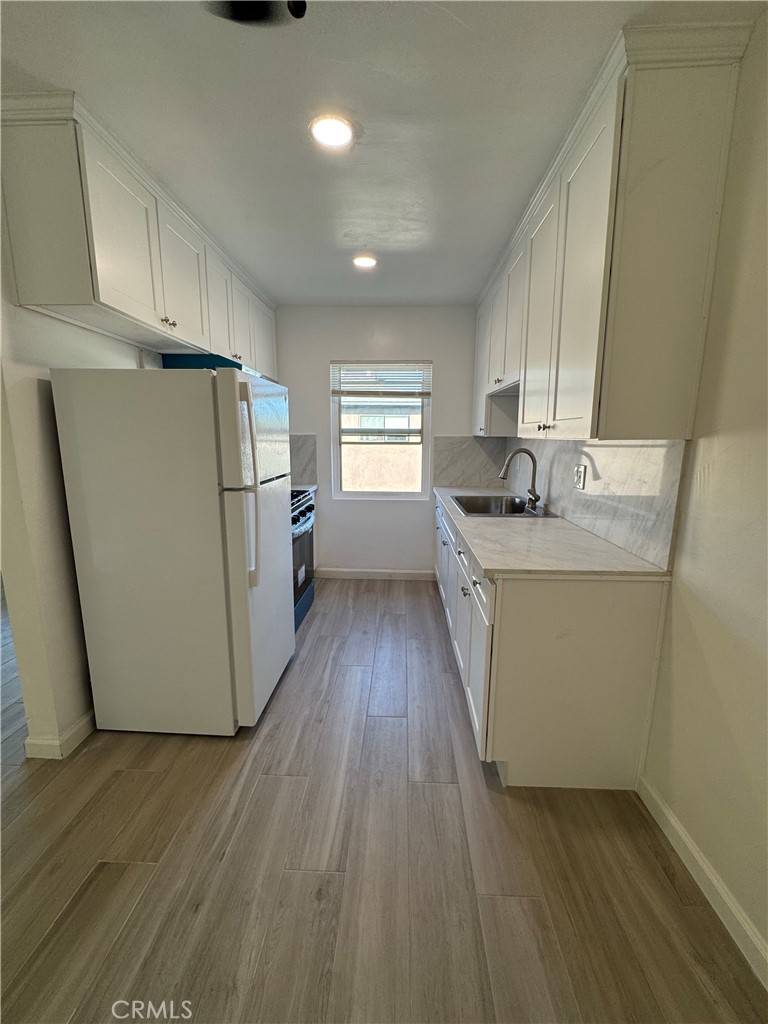 1312 1/2 W Valencia Drive — photo