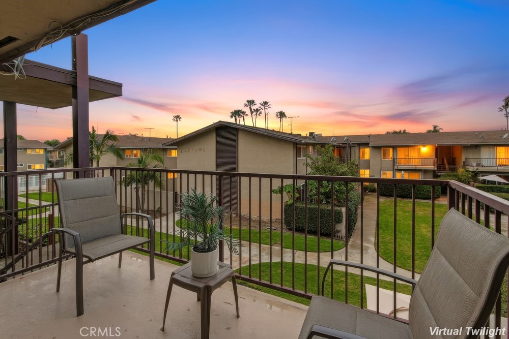 1860 W Glenoaks L — photo