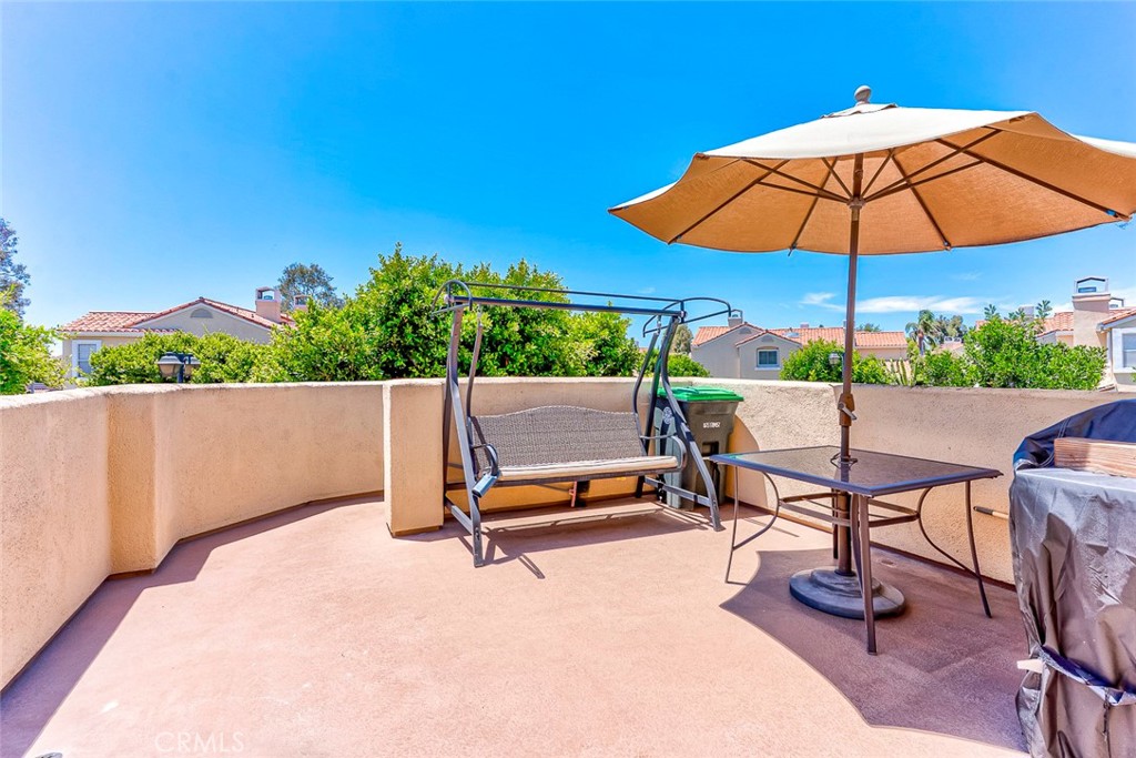 2495 Paseo Circulo — photo