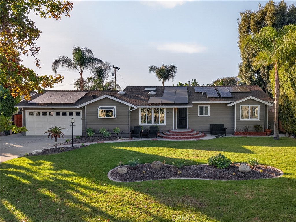 12561 Kenwood Lane — photo