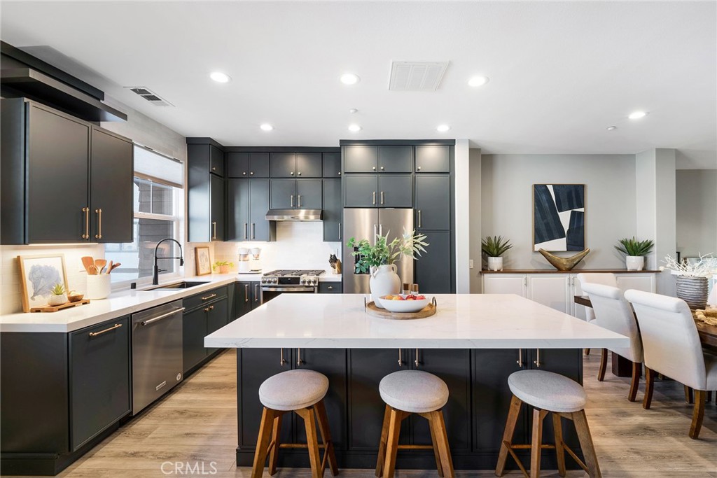 34 Clifford Ln — photo