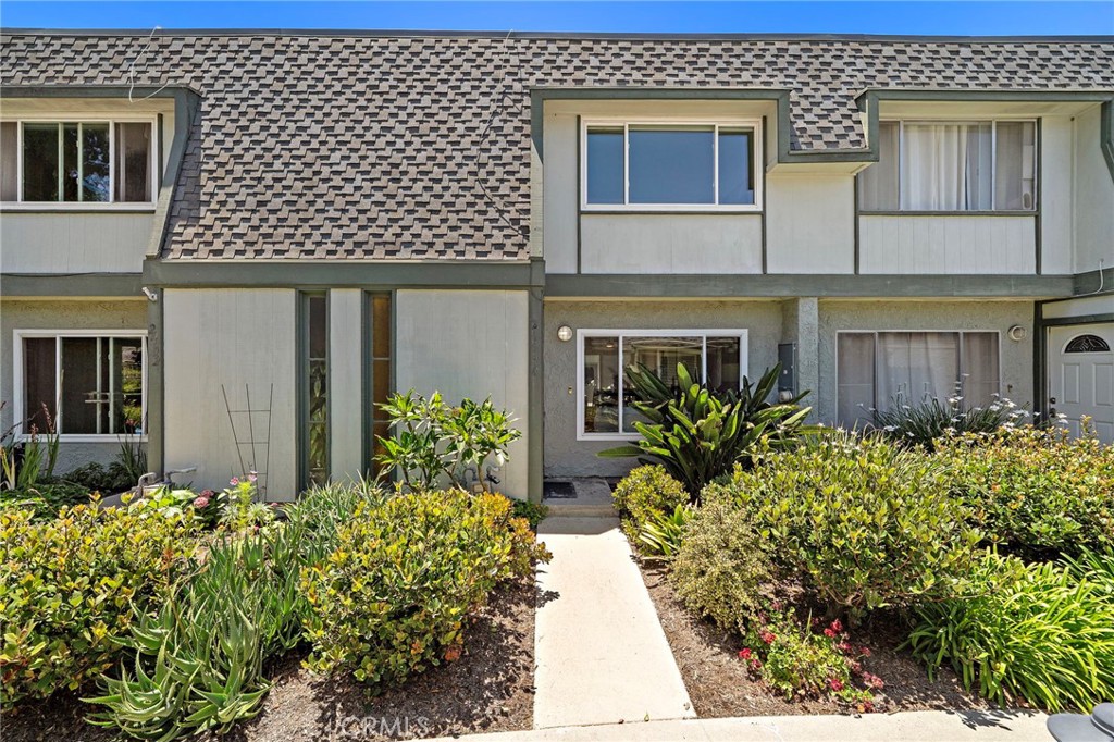 21096 Windchild — photo