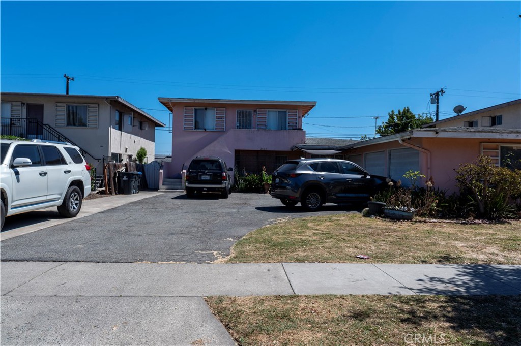 2609 S Rosewood — photo