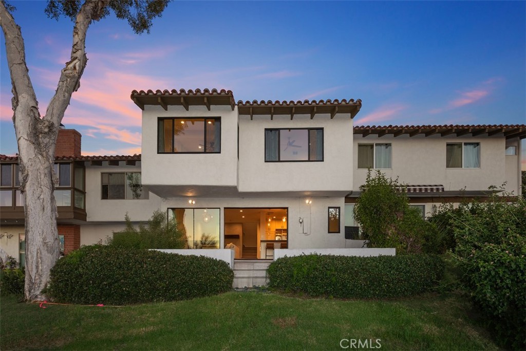 2021 Avenida Chico — photo