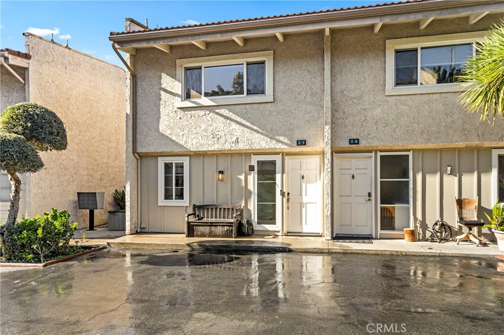 23821 Hillhurst Dr Unit 27 — photo