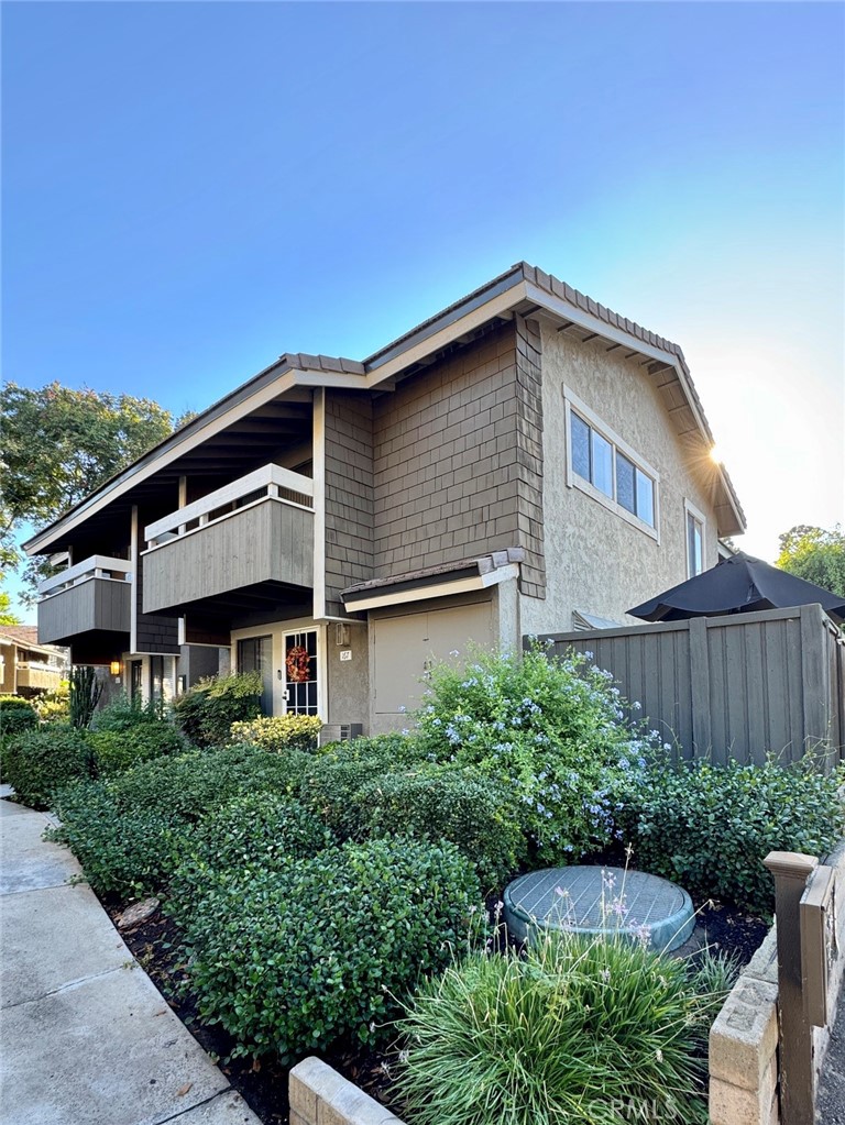 168 Streamwood — photo