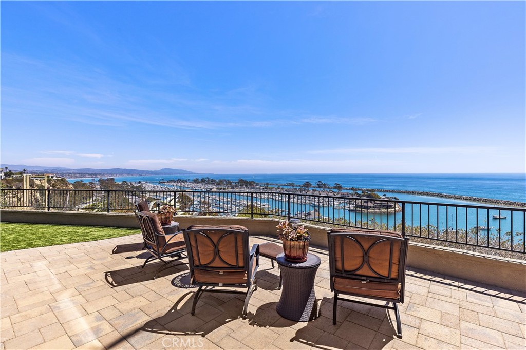 24322 Santa Clara Avenue Unit 4 — photo