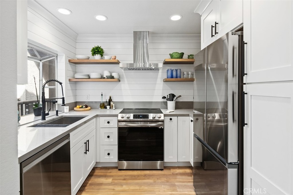 12 Corniche Drive Unit a — photo