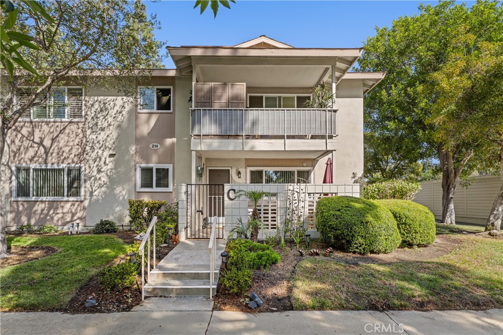 214 Avenida Majorca Unit C — photo