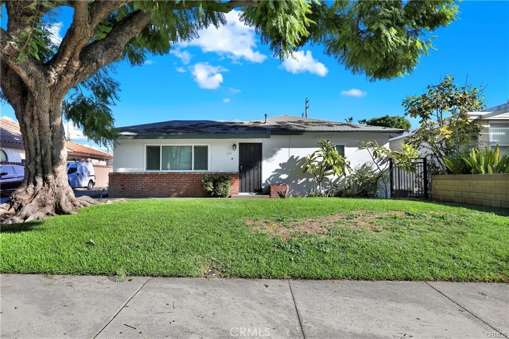 291 W Artesia Street — photo