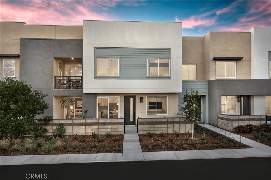 3681 S. Eichler Paseo (Eave #509) Unit 9 — photo