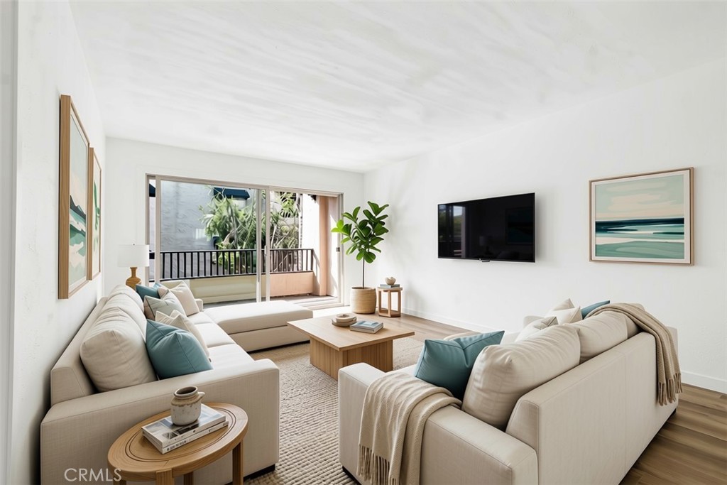 2514 Clairemont Unit 107 — photo
