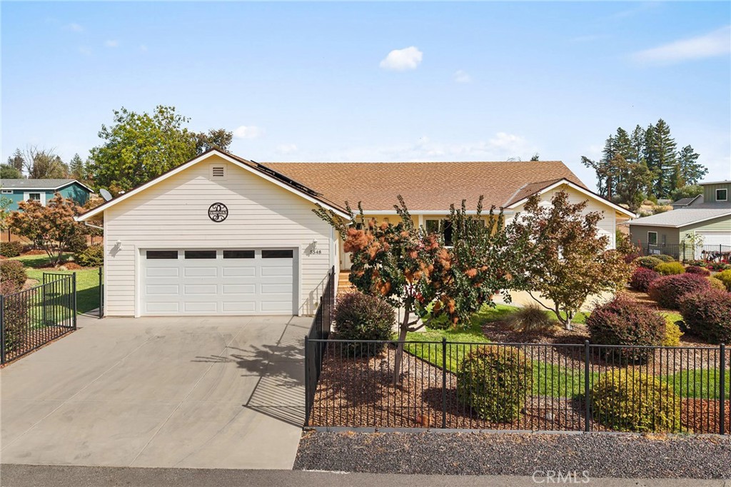 5548 Kemlyn Lane — photo