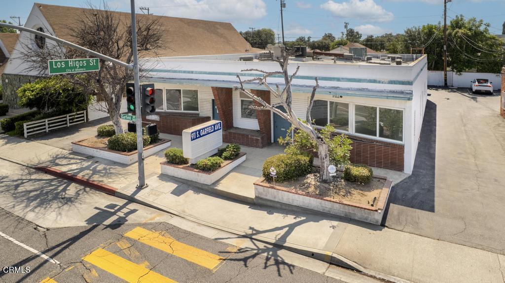 911 S Garfield Avenue — photo
