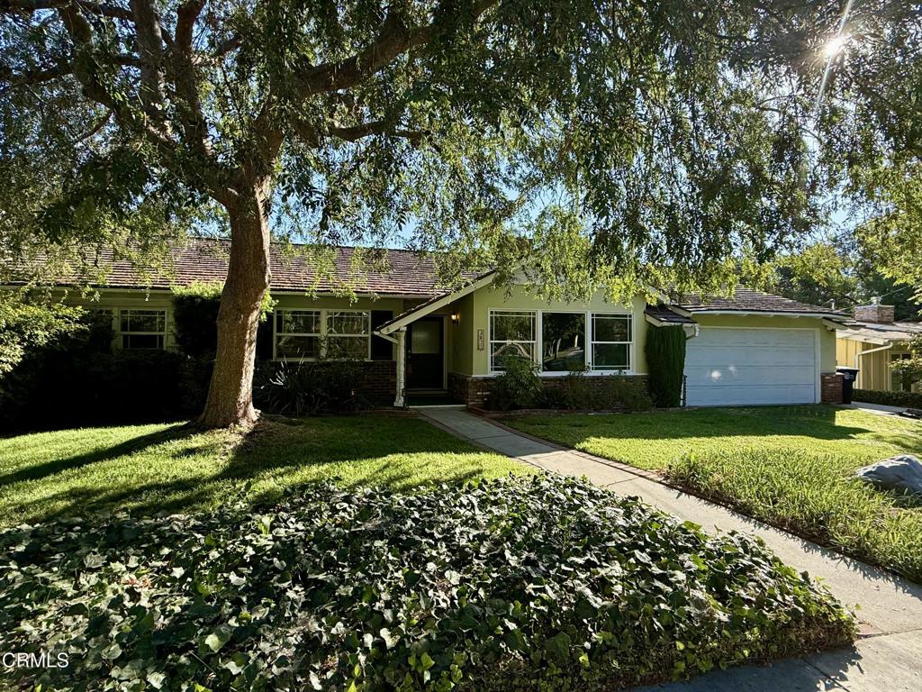 3911 El Lado Drive — photo
