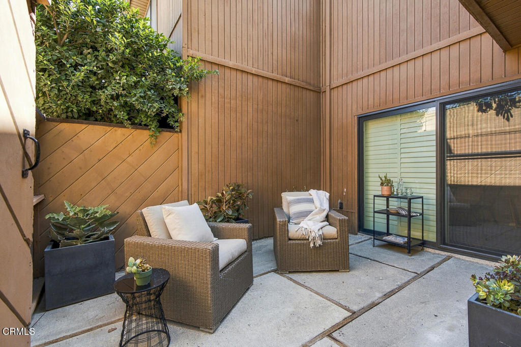 121 Arlington Drive Unit 8 — photo