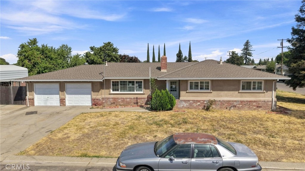 2351 Capistrano Street — photo