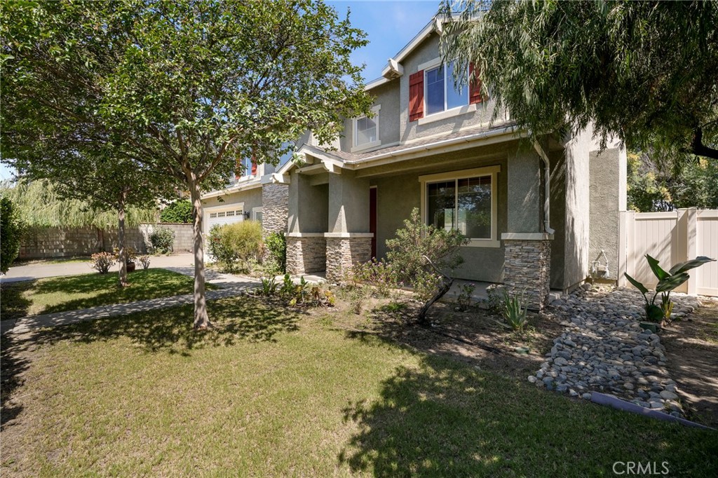 903 W Gladstone Street — photo