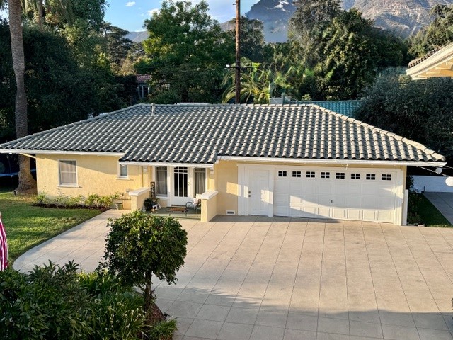 1325 E Altadena — photo
